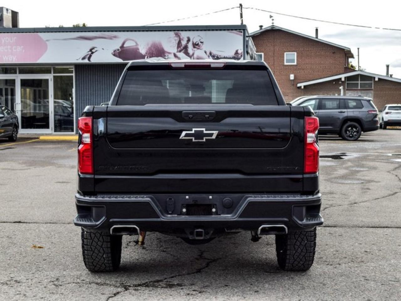 2023 Chevrolet Silverado 1500 Custom Trail Boss 4WD Crew Cab 147" 5.3L MultiPro Tailgate Photo