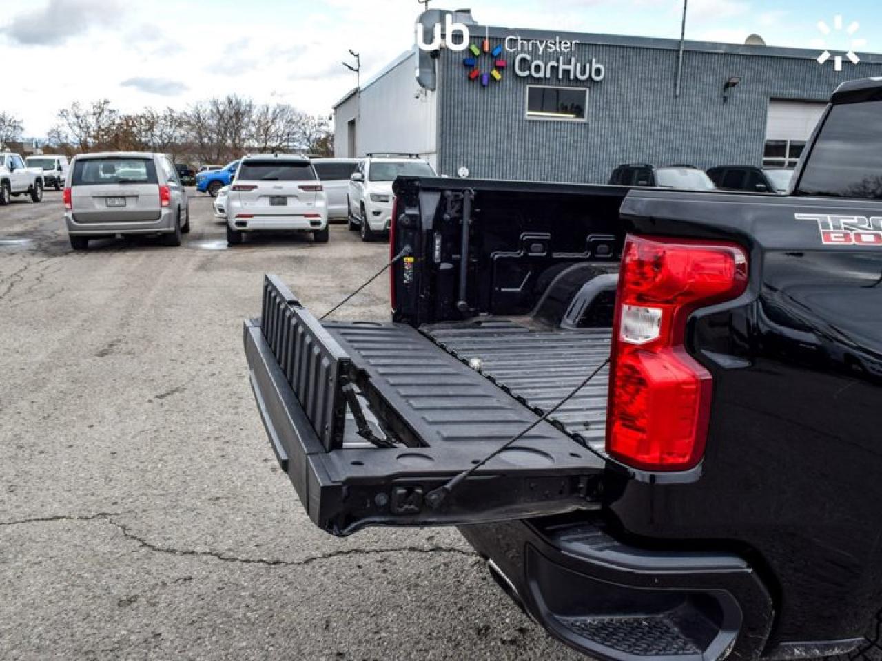 2023 Chevrolet Silverado 1500 Custom Trail Boss 4WD Crew Cab 147" 5.3L MultiPro Tailgate Photo