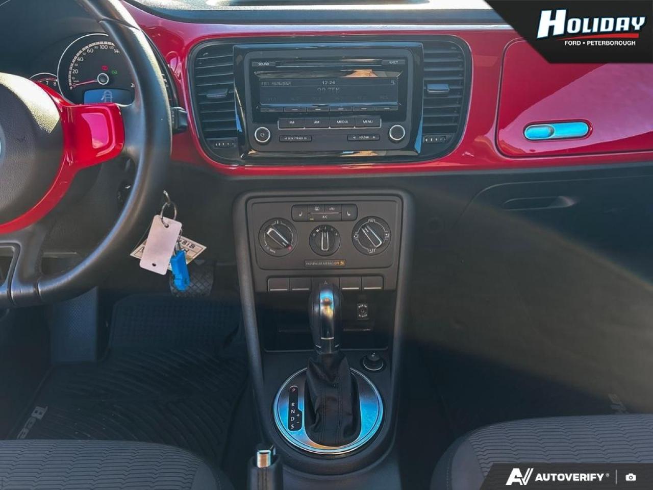 2014 Volkswagen Beetle Coupe Comfortline Photo