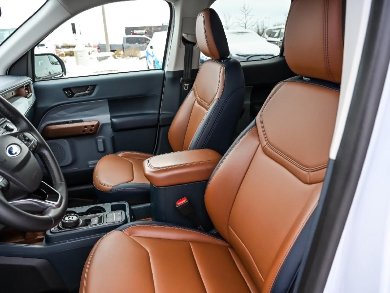 2023 Ford Maverick Lariat Photo