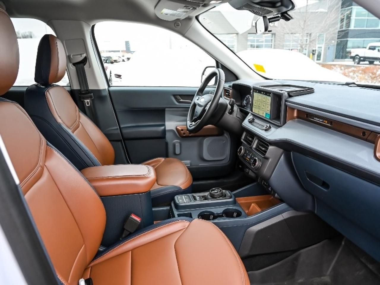 2023 Ford Maverick Lariat Photo