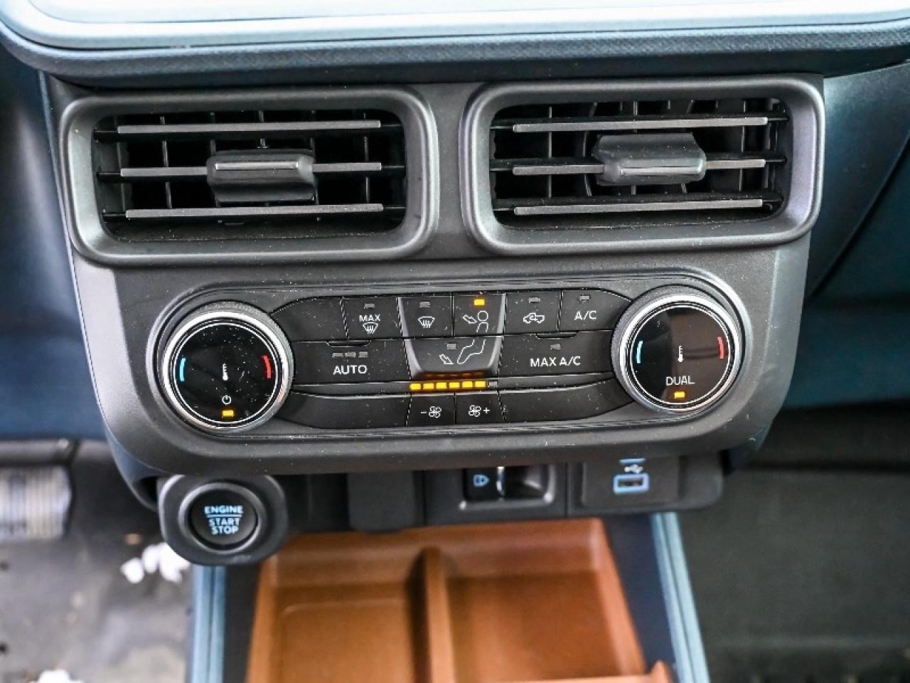 2023 Ford Maverick Lariat Photo