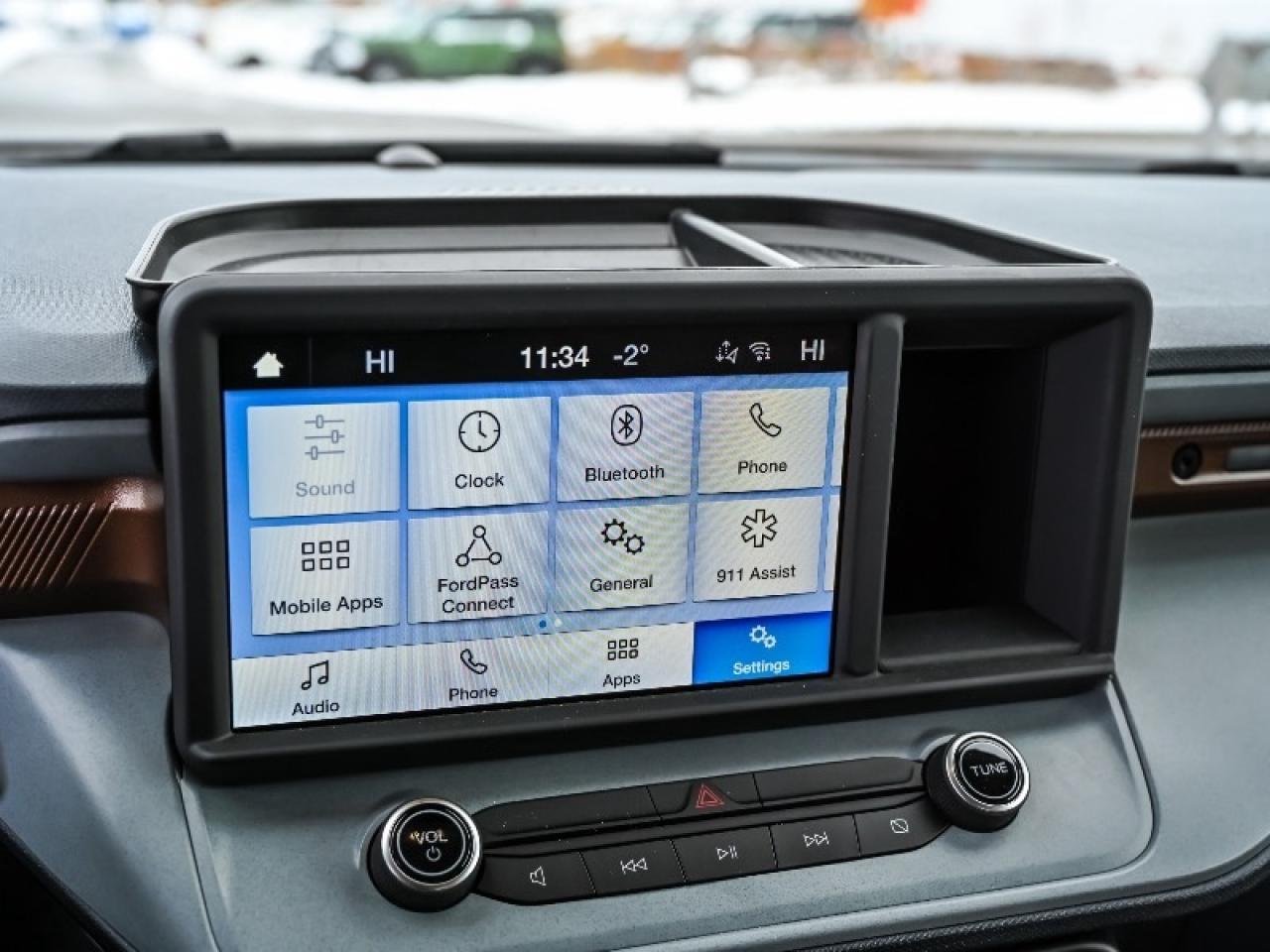 2023 Ford Maverick Lariat Photo