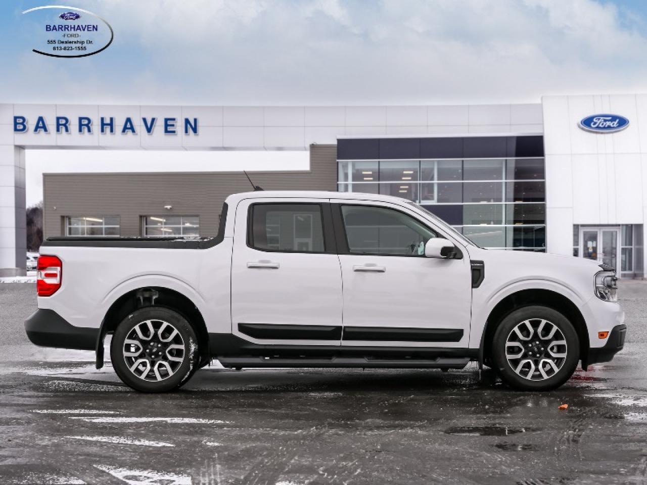 2023 Ford Maverick Lariat Photo