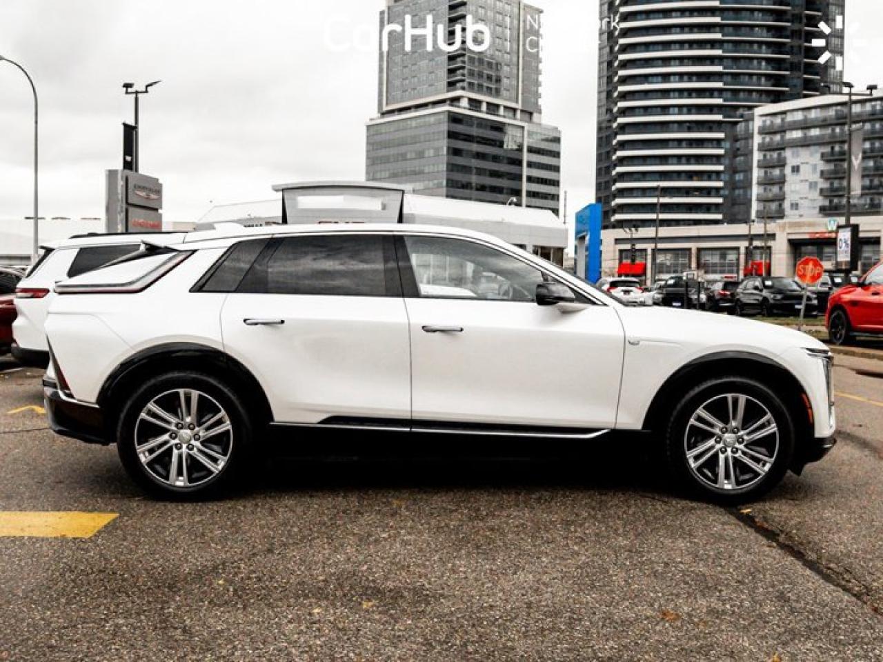 2024 Cadillac LYRIQ Tech Photo4