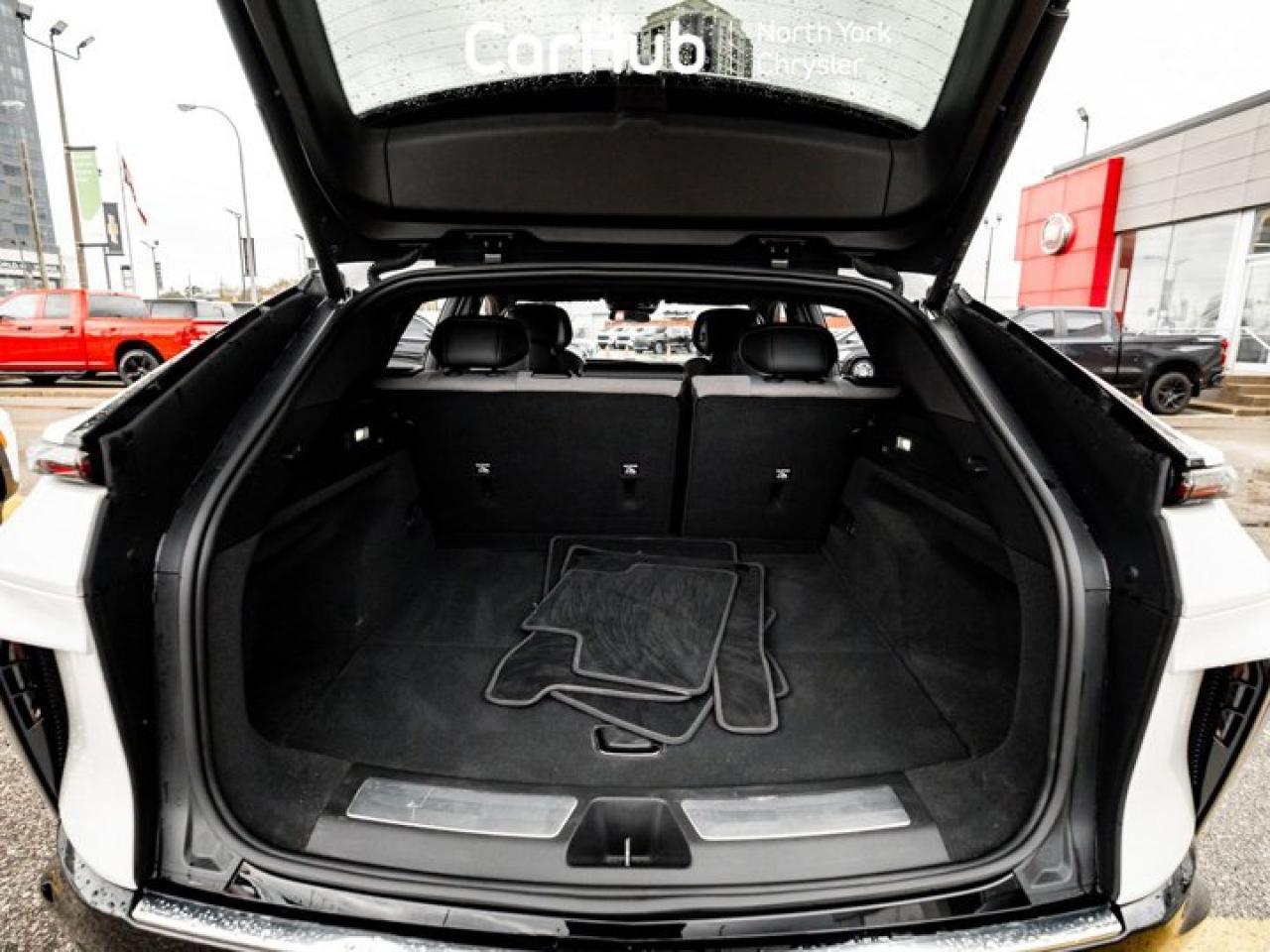 2024 Cadillac LYRIQ Tech Photo