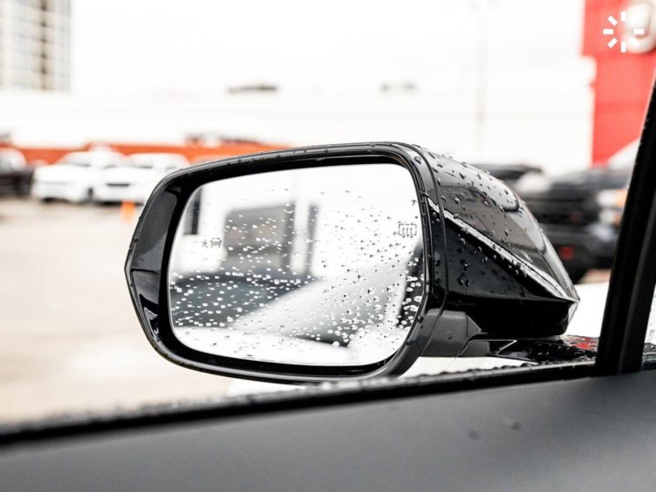 2024 Cadillac LYRIQ Tech Photo