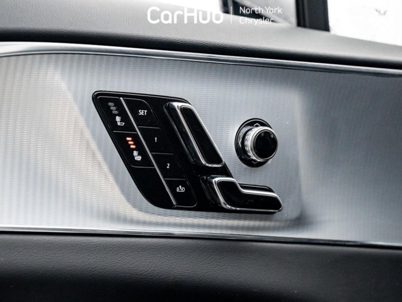 2024 Cadillac LYRIQ Tech Photo