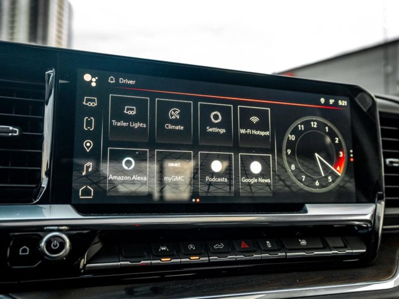 2023 GMC Sierra 1500 SLT 147'' 6.2L V8 Sunroof MultiPro Tailgate Leather Captain Seats Photo