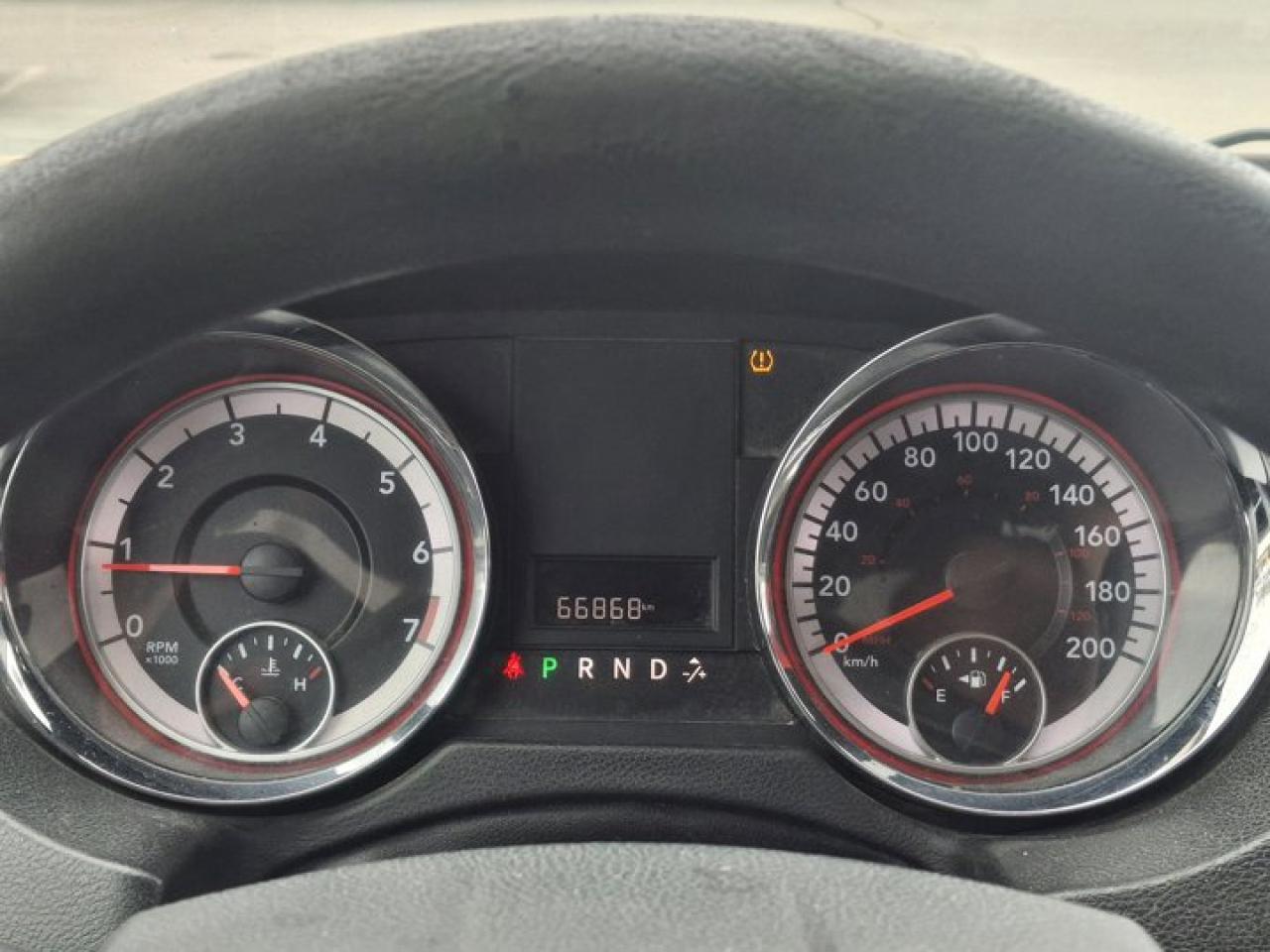 2019 Dodge Grand Caravan SXT | Stow N' Go | Rear Camera | Dual Climate | Cruise Control | and More ! Photo2