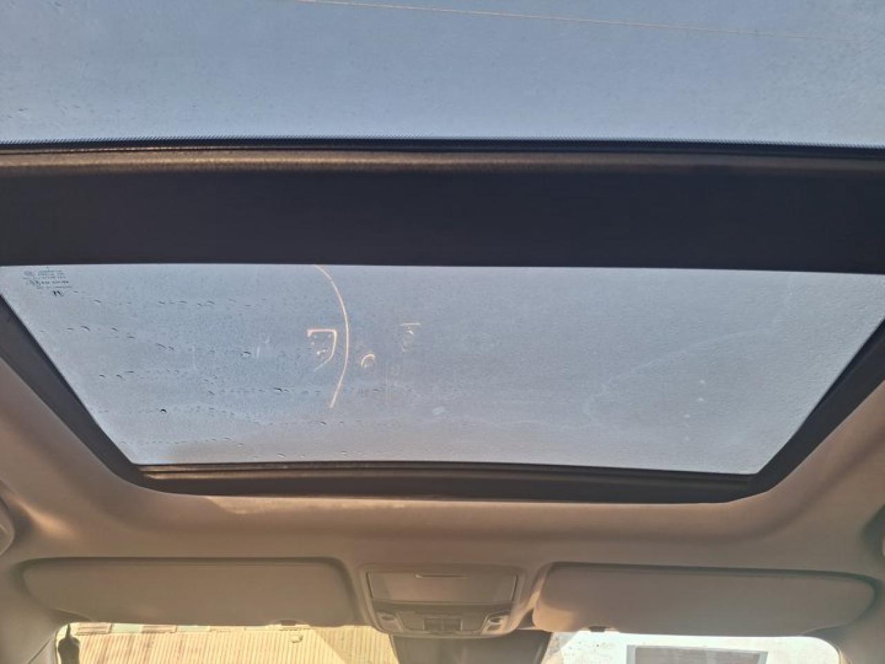 2020 Honda CR-V Touring AWD | Pano Roof | Leather | Heated Seats + Steering | Adaptive Cruise | Nav | and More ! Photo