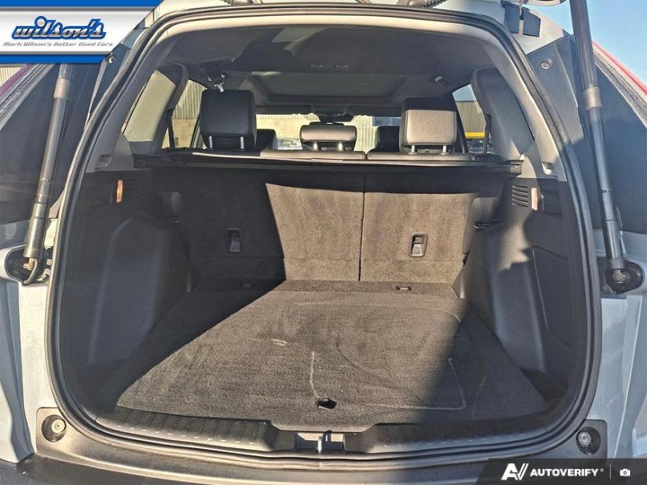 2020 Honda CR-V Touring AWD | Pano Roof | Leather | Heated Seats + Steering | Adaptive Cruise | Nav | and More ! Photo