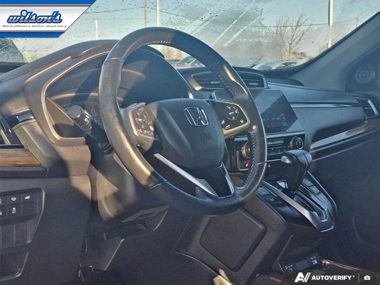 2020 Honda CR-V Touring AWD | Pano Roof | Leather | Heated Seats + Steering | Adaptive Cruise | Nav | and More ! Photo