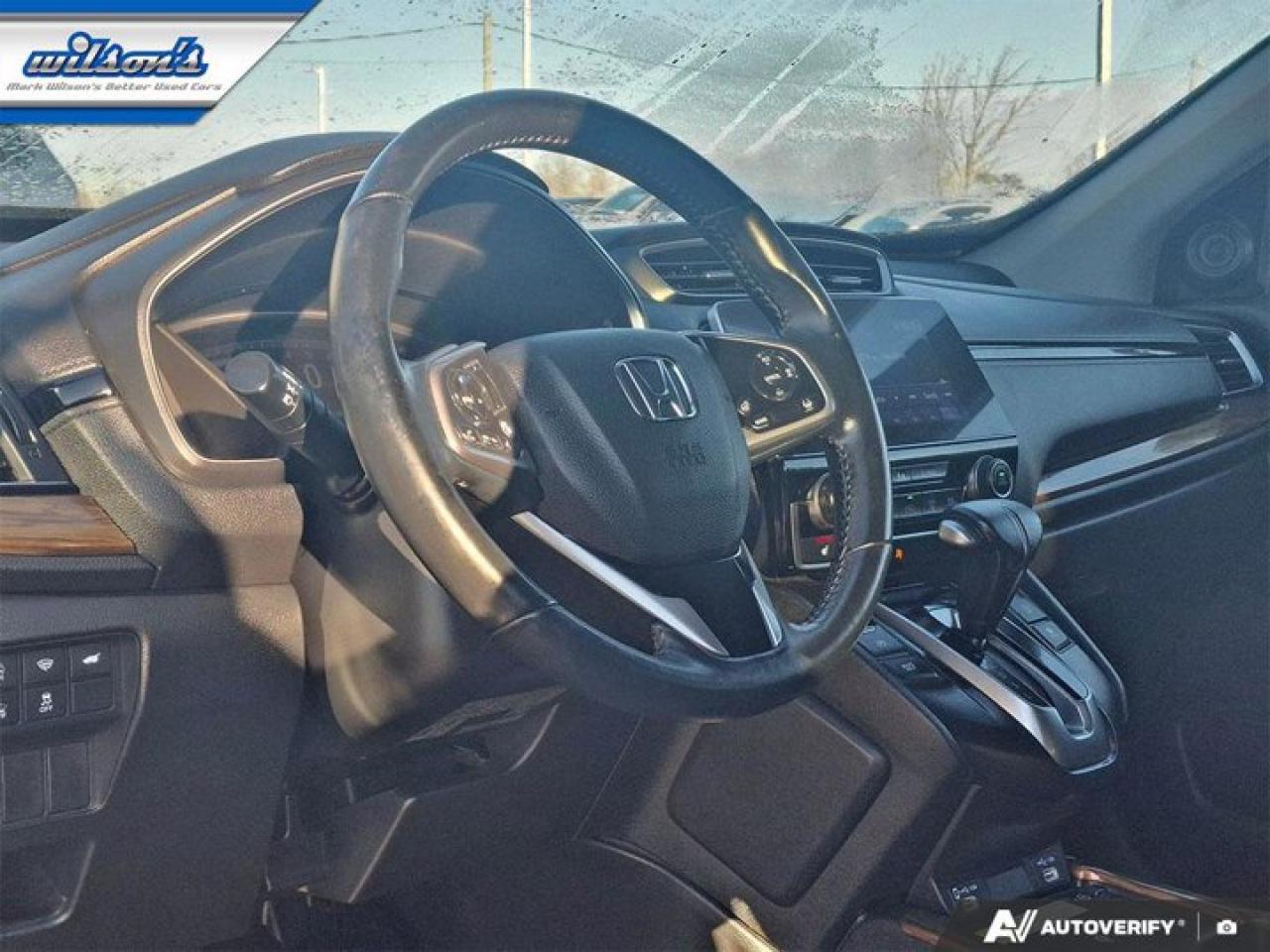 2020 Honda CR-V Touring AWD | Pano Roof | Leather | Heated Seats + Steering | Adaptive Cruise | Nav | and More ! Photo