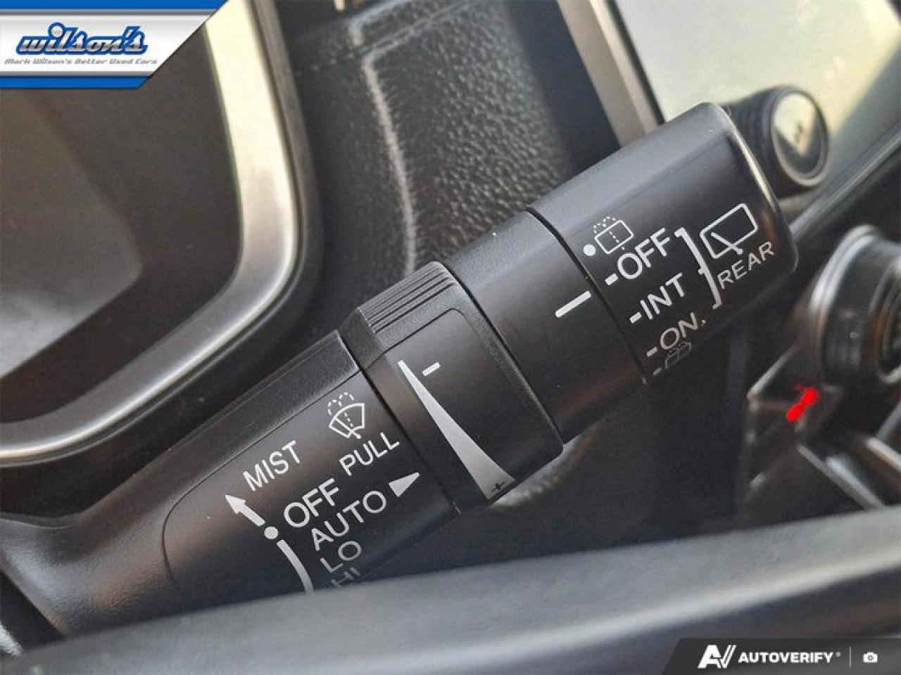 2020 Honda CR-V Touring AWD | Pano Roof | Leather | Heated Seats + Steering | Adaptive Cruise | Nav | and More ! Photo