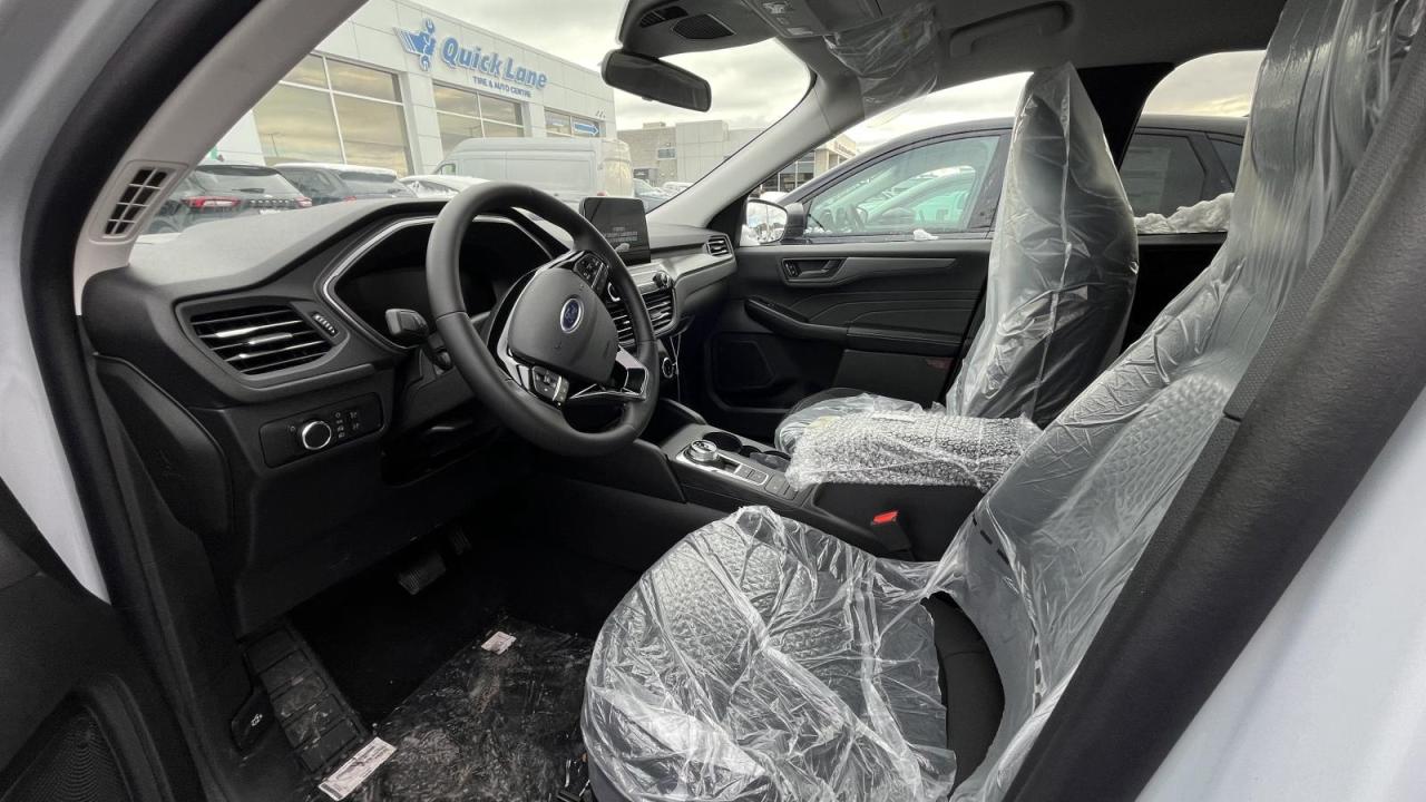 2025 Ford Escape Active Photo