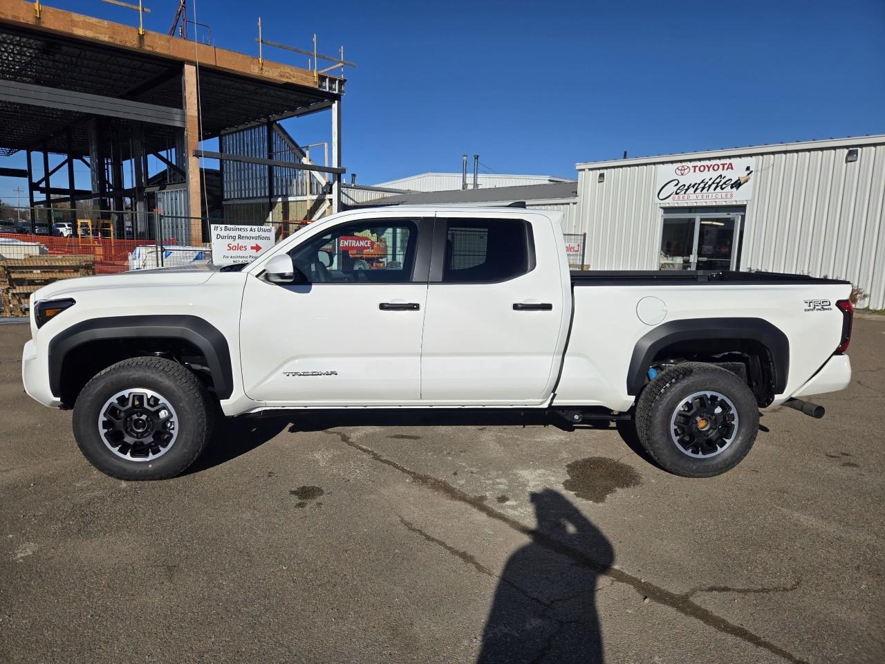 2025 Toyota Tacoma TRD Off Road Photo1