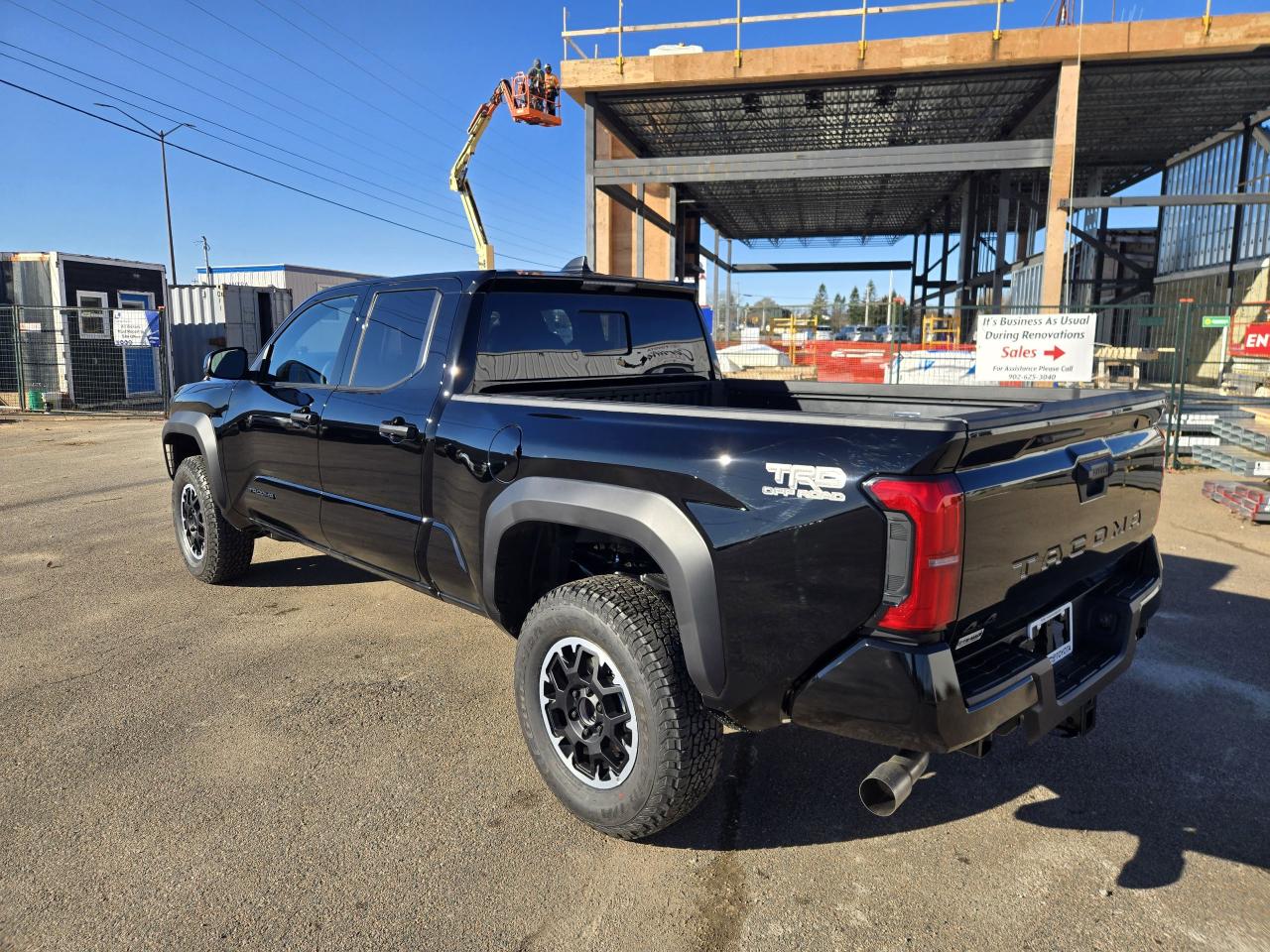 2025 Toyota Tacoma TRD Off Road Photo2
