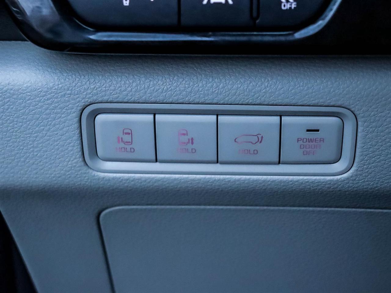 2024 Kia Carnival SX Photo