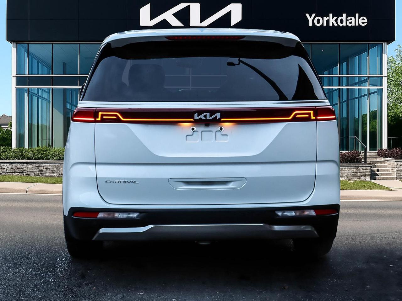 2024 Kia Carnival SX Photo