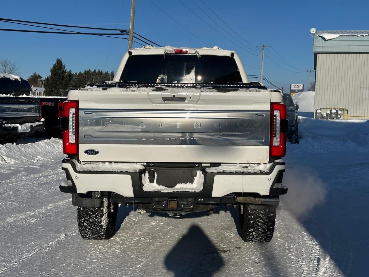 2023 Ford F-350 Super Duty SRW PLATINUM 4WD CREW CAB 6.75' BOX Photo