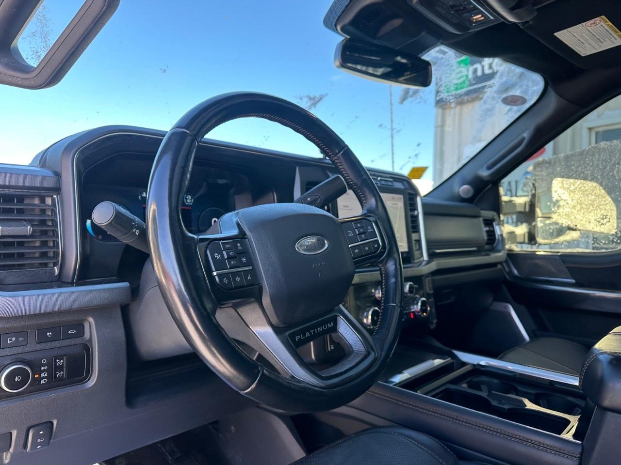 2023 Ford F-350 Super Duty SRW PLATINUM 4WD CREW CAB 6.75' BOX Photo