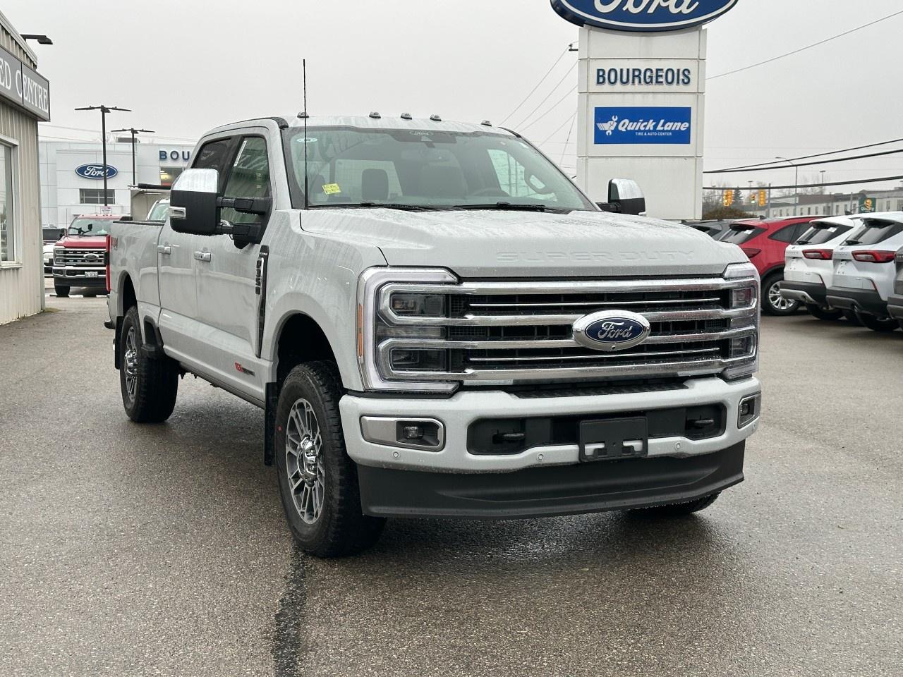 2026 Ford F-350 Super Duty SRW PLATINUM 4WD CREW CAB 6.75' BOX Photo3