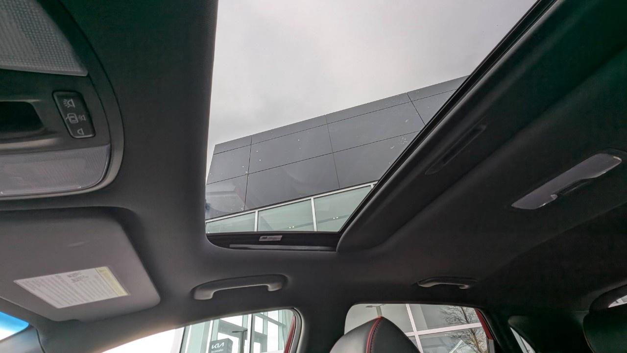 2020 Hyundai KONA 1.6T Ultimate AWD w/Red Colour Pack Photo