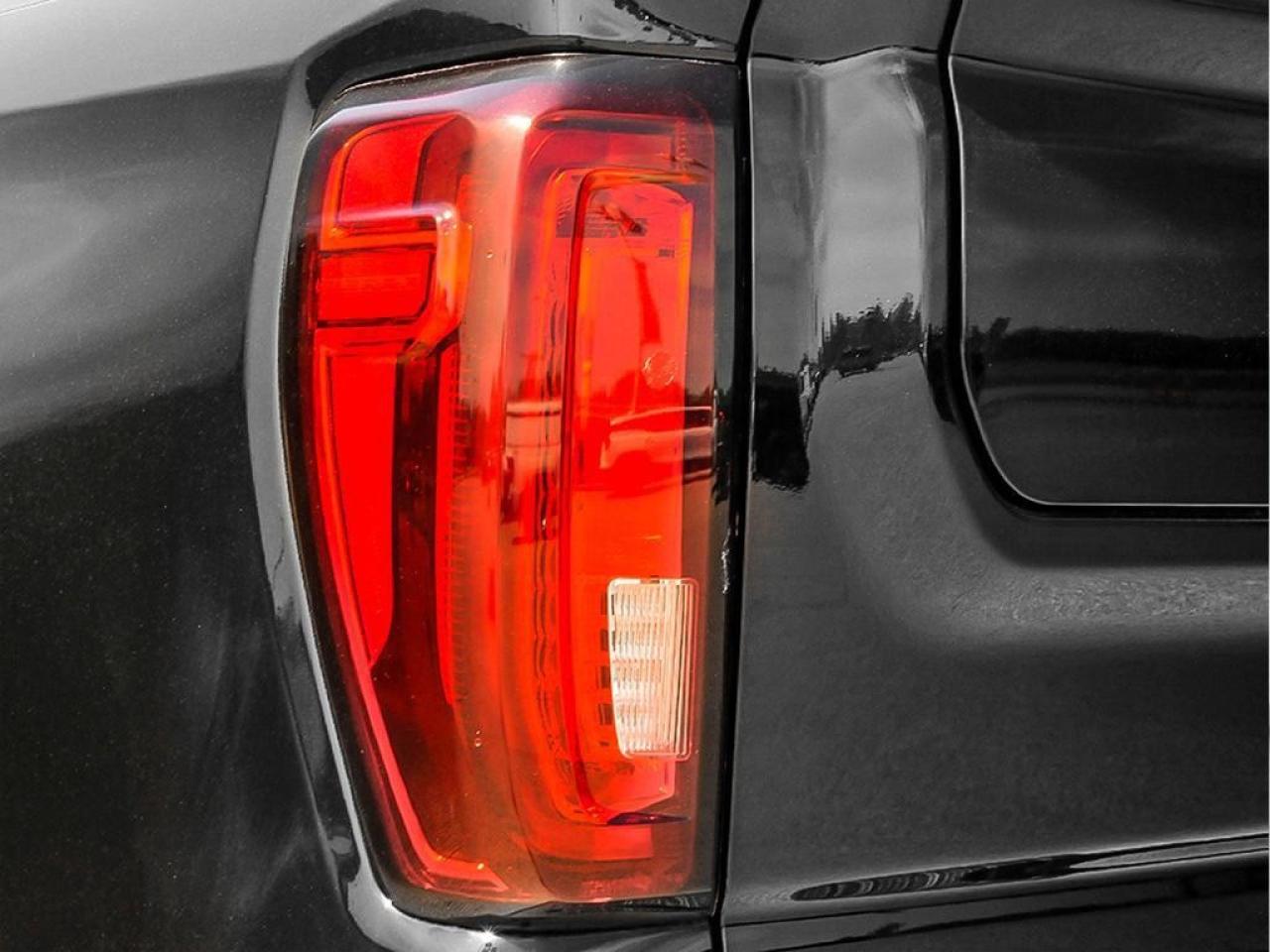 2026 GMC Sierra 1500 Crew Cab Short Box 4-Wheel Drive AT4 Photo