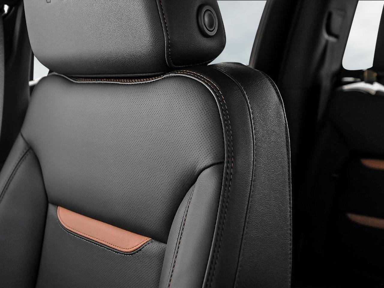 2026 GMC Sierra 1500 Crew Cab Short Box 4-Wheel Drive AT4 Photo