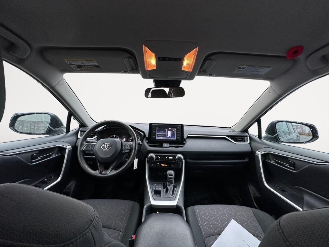 2019 Toyota RAV4 AWD LE Photo