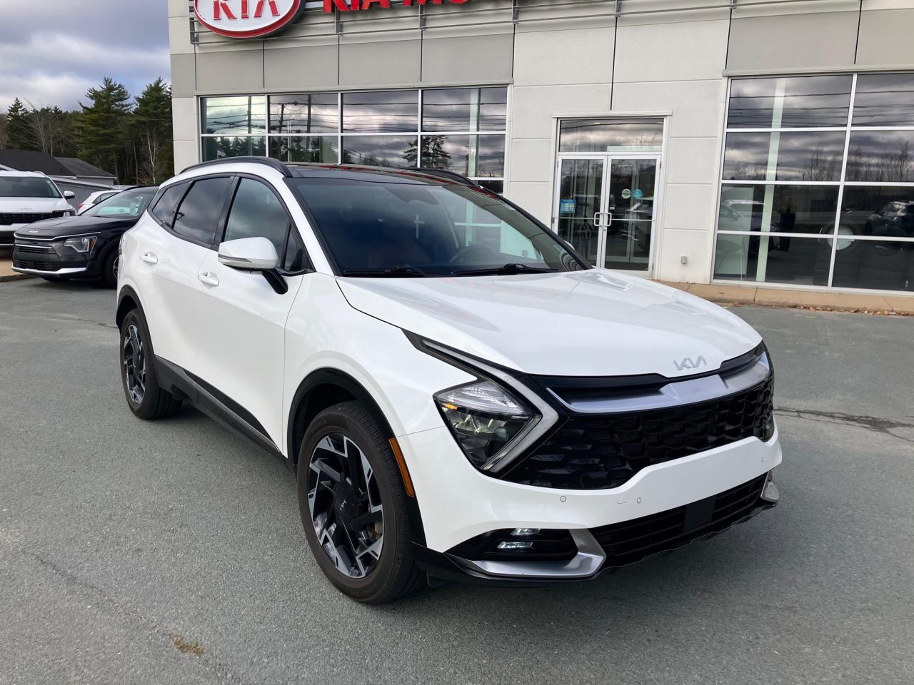 Used 2023 Kia Sportage EX Premium w/Red Interior for sale in Hebbville, NS