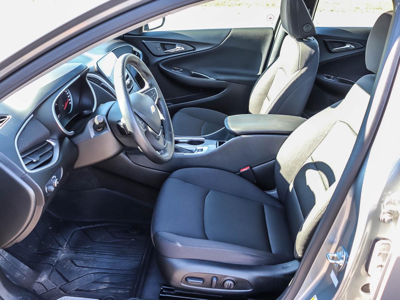 2024 Chevrolet Malibu 1LT Photo