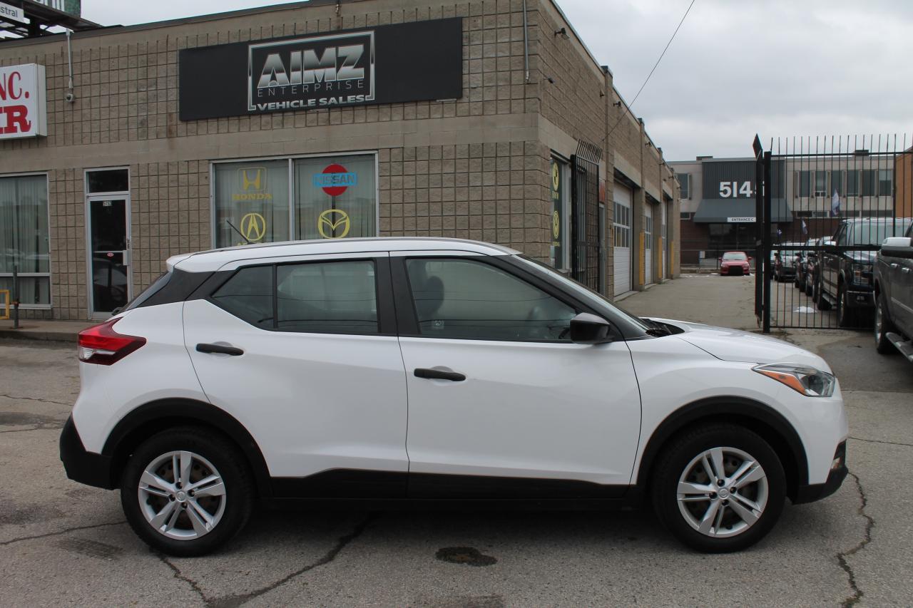 2019 Nissan Kicks S Photo