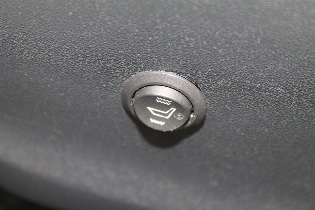 2019 Nissan Kicks S Photo