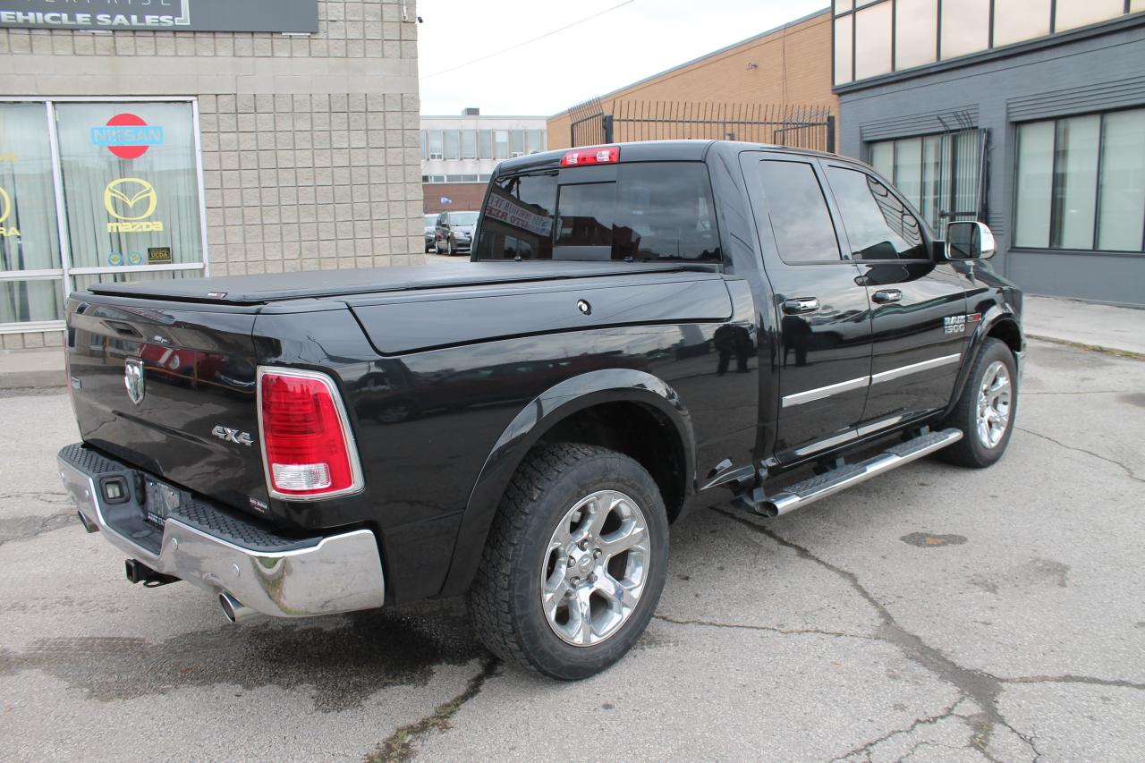 2016 RAM 1500 Laramie Photo2