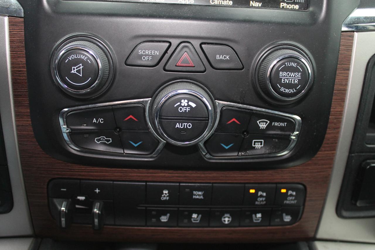 2016 RAM 1500 Laramie Photo