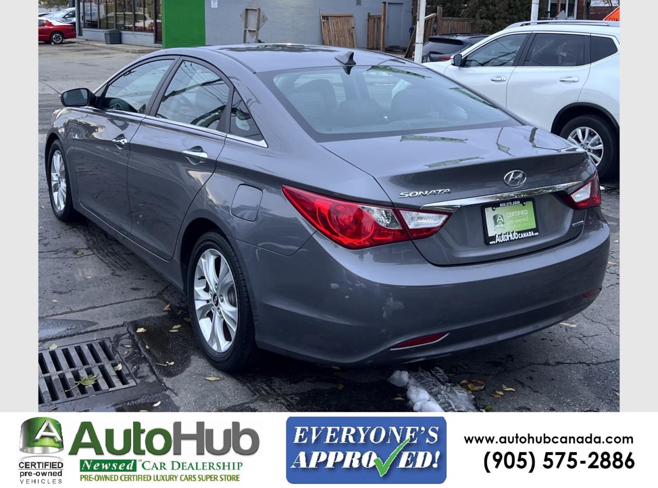 2011 Hyundai Sonata LIMITED-NAV-LEATHER-SUNROOF-BACKUP CAMERA Photo4