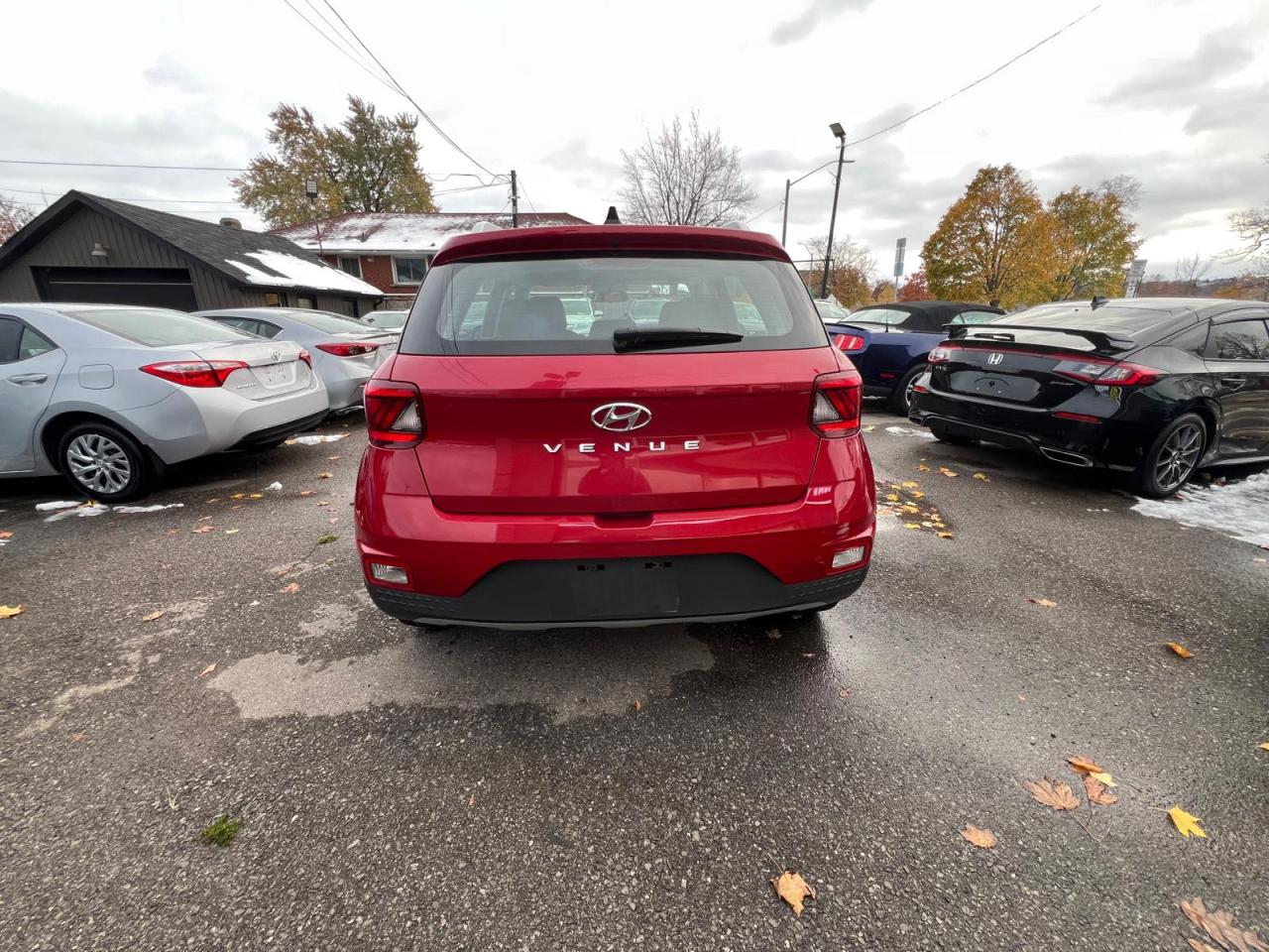 2022 Hyundai Venue Trend IVT Photo3