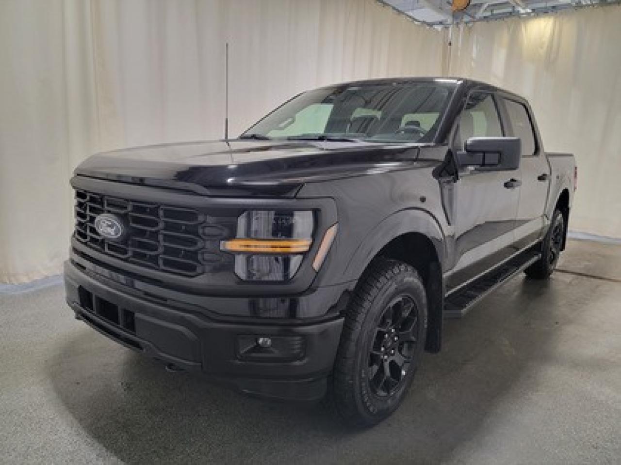 New 2025 Ford F-150 STX 4WD SuperCrew 5.5' Box for sale in Regina, SK