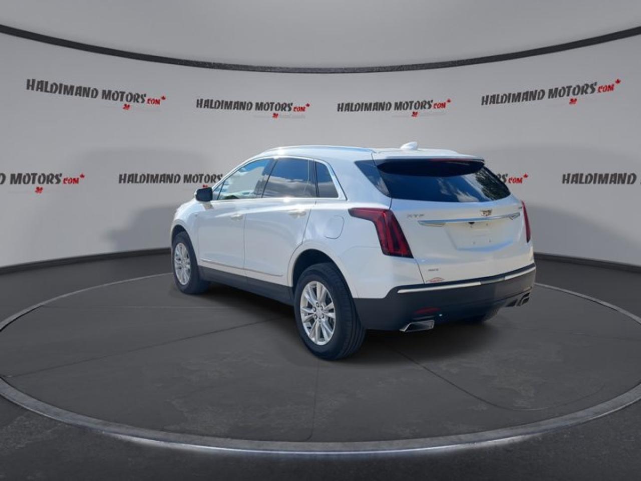 2024 Cadillac XT5 AWD Luxury | Remote Start | Leather Seats | Heated Seats Photo
