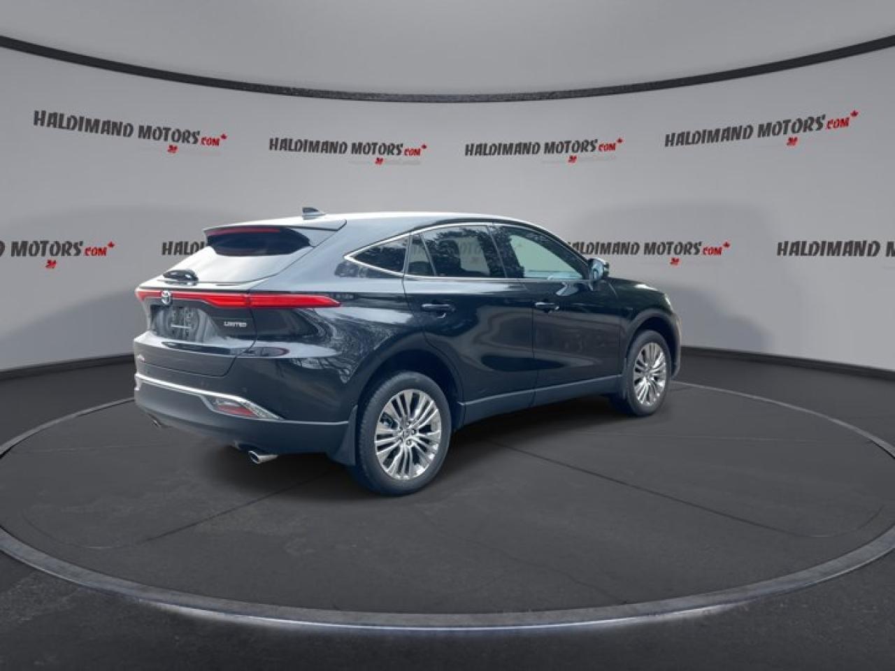 2024 Toyota Venza Limited AWD | Panoramic Roof | 360 Camera |  Leather Seats | Heated Seats Photo