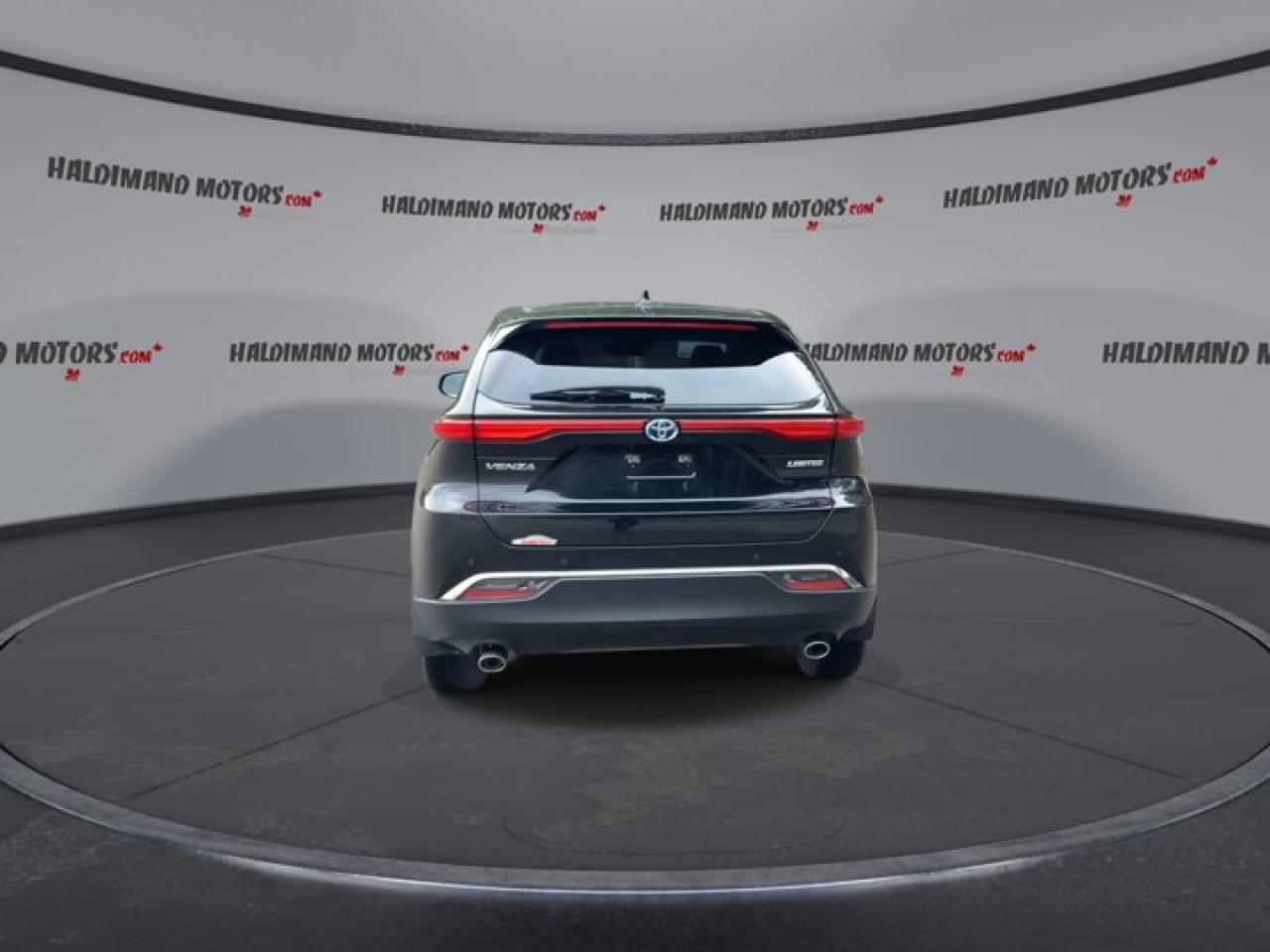 2024 Toyota Venza Limited AWD | Panoramic Roof | 360 Camera |  Leather Seats | Heated Seats Photo