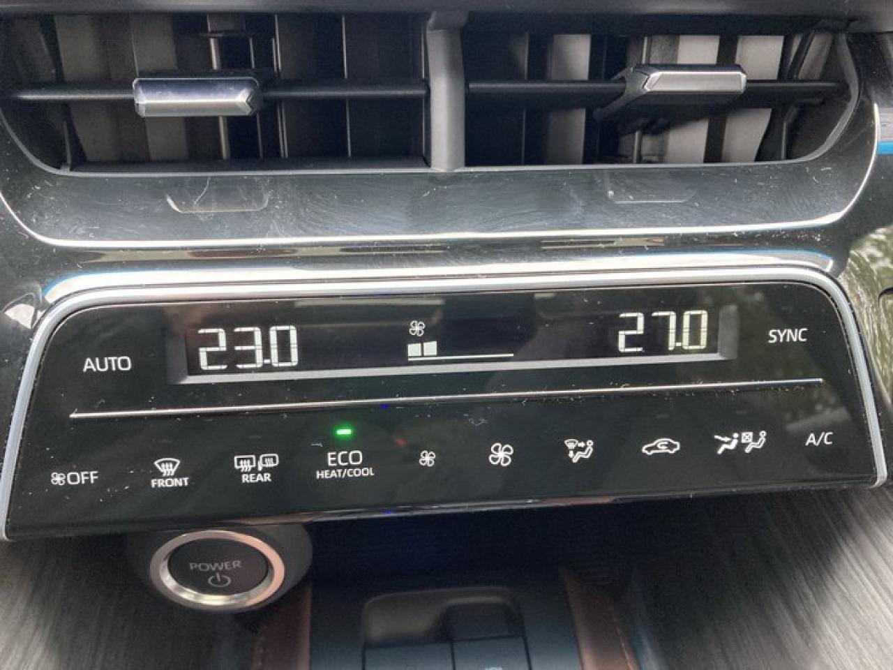 2024 Toyota Venza Limited AWD | Panoramic Roof | 360 Camera |  Leather Seats | Heated Seats Photo