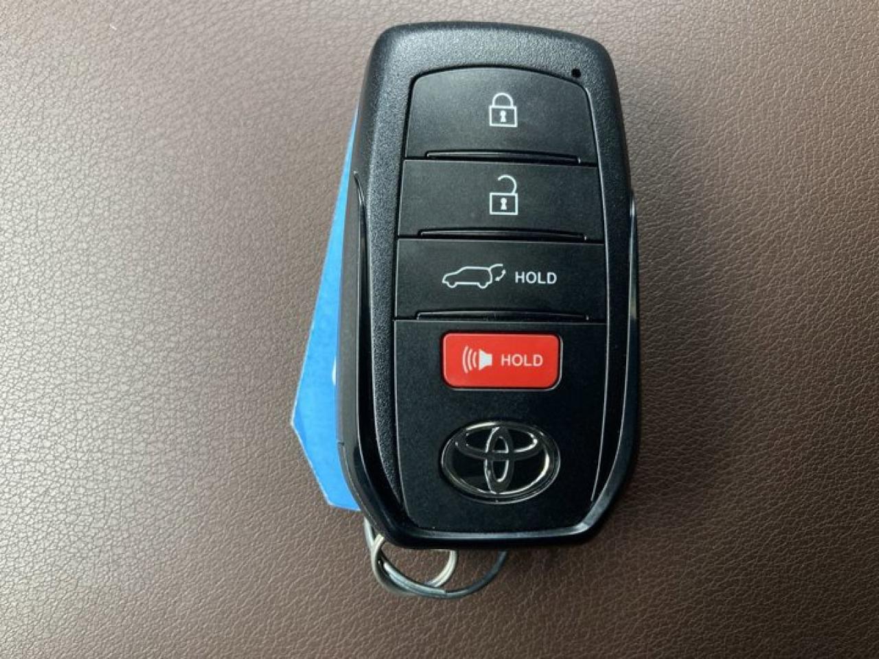 2024 Toyota Venza Limited AWD | Panoramic Roof | 360 Camera |  Leather Seats | Heated Seats Photo