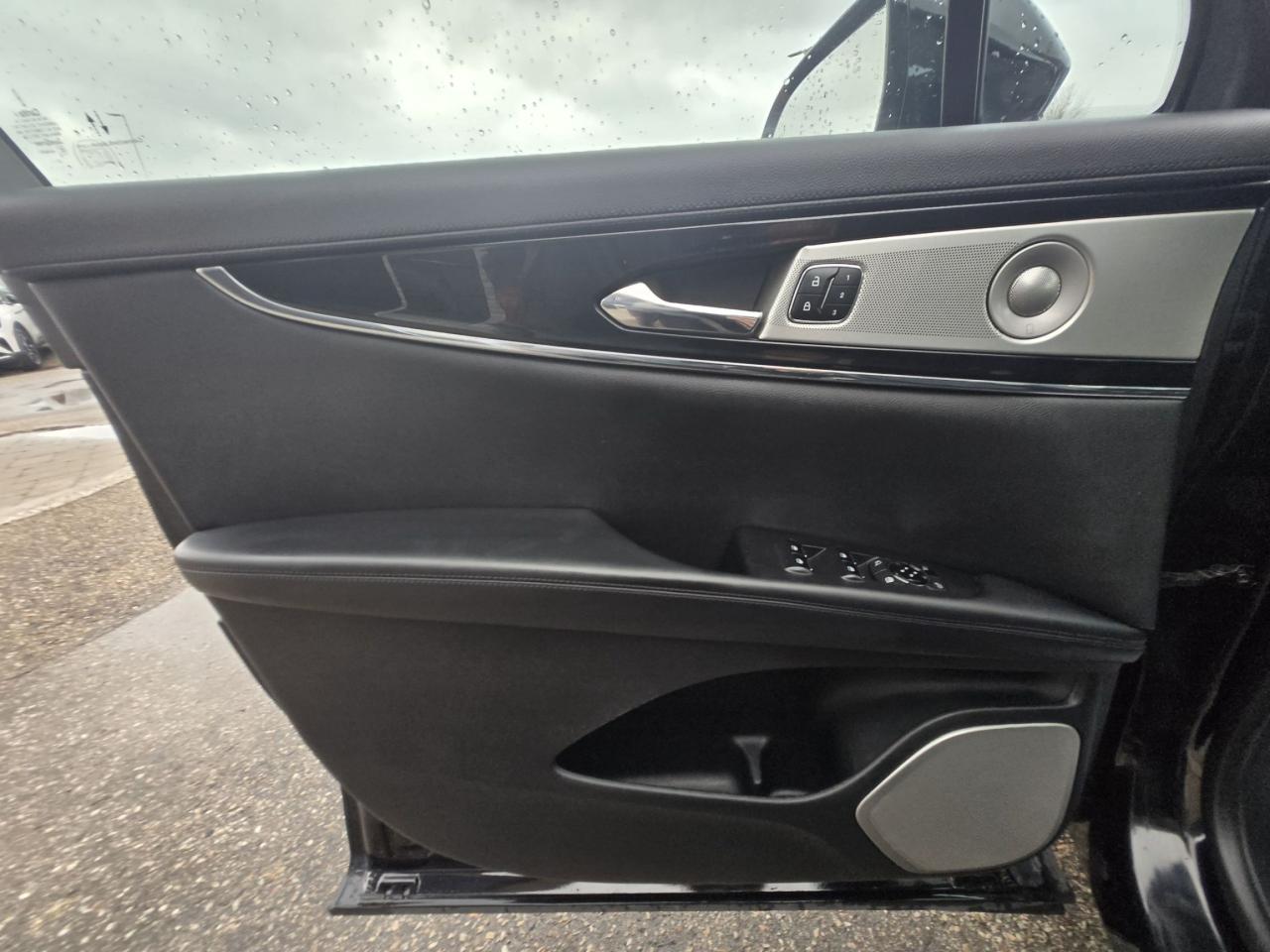 2023 Lincoln Nautilus RESERVE, 2.7L ECOBOOST! 21" RIMS, 22-WAY PWR SEAT! Photo