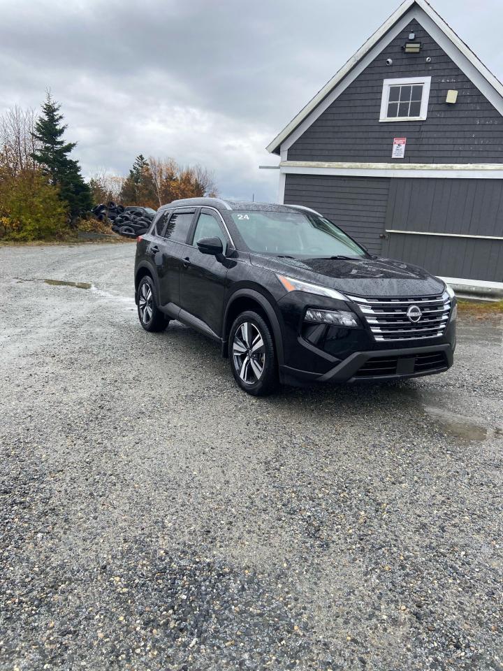 2024 Nissan Rogue SV MOONROOF Photo15