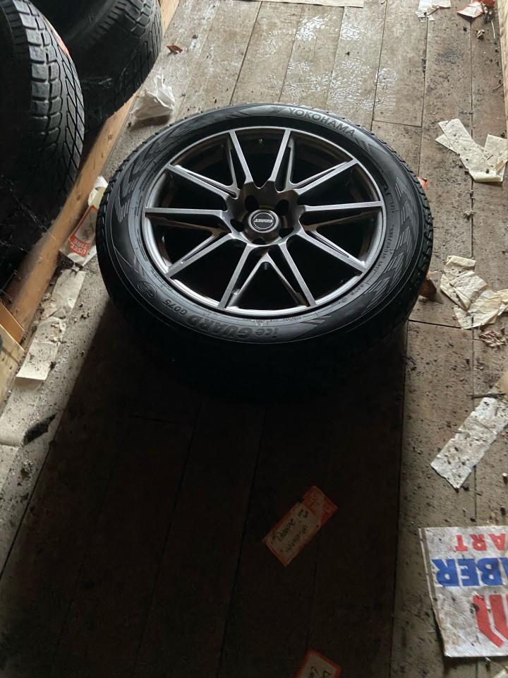 2024 Nissan Rogue SV MOONROOF Photo21