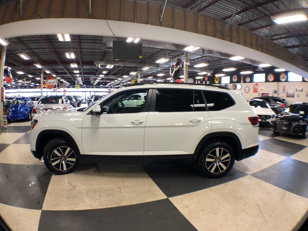 2022 Volkswagen Atlas COMFORTLINE 7 PASS LEATHER A/CARPLAY B/SPOT CAMERA Photo3