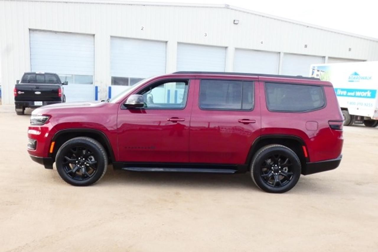 2024 Jeep Wagoneer Series II w/H&C L, pano S/R, NAV, BUC